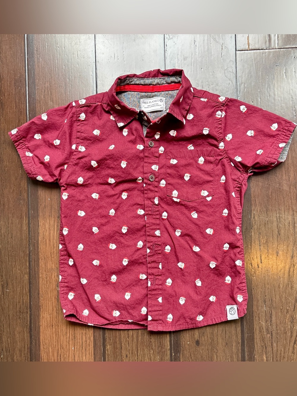 Free Planet Boys 4T Shirt with Santa Claus Christmas Holiday iconic cotton prep